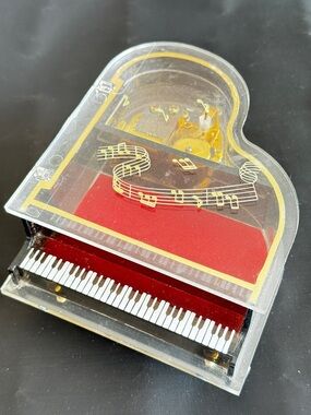 MUSIC BOX Elegant Miniature Piano Music Trinket Box Collector item